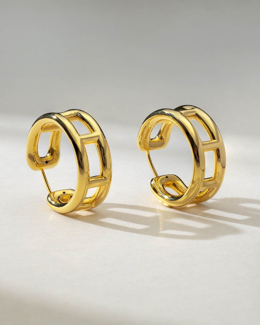 18K Yellow Gold Hoop Earrings K18