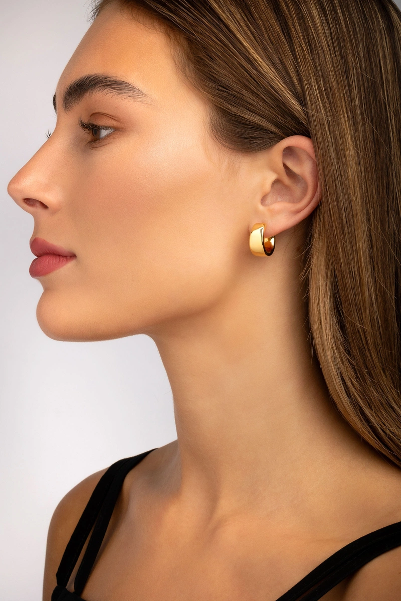 18K Yellow Gold Hoop Earrings