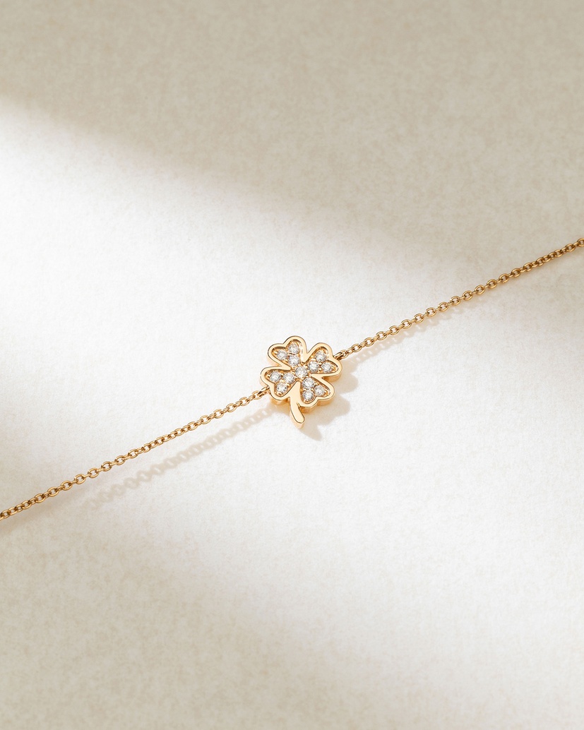 18K Rose Gold Bracelet with Diamond Four Leaf Clover