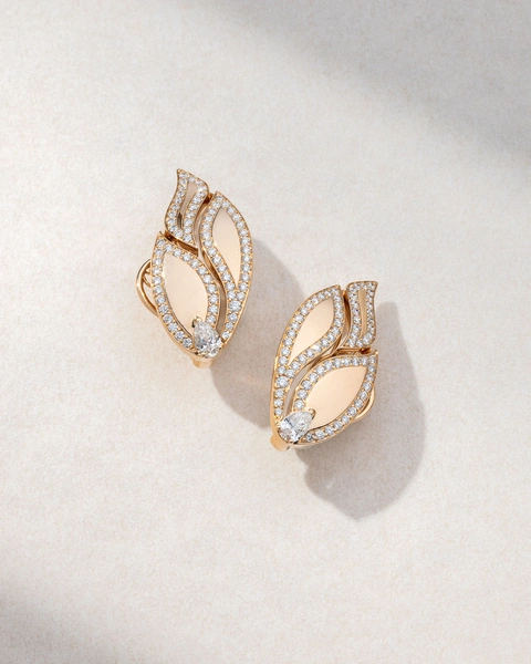 Earrings in 18K Rose Gold with Brilliant and Pear Shape Diamonds