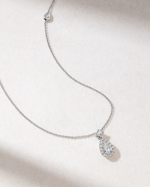 18K White Gold Necklace with Pear Diamond and Brilliants