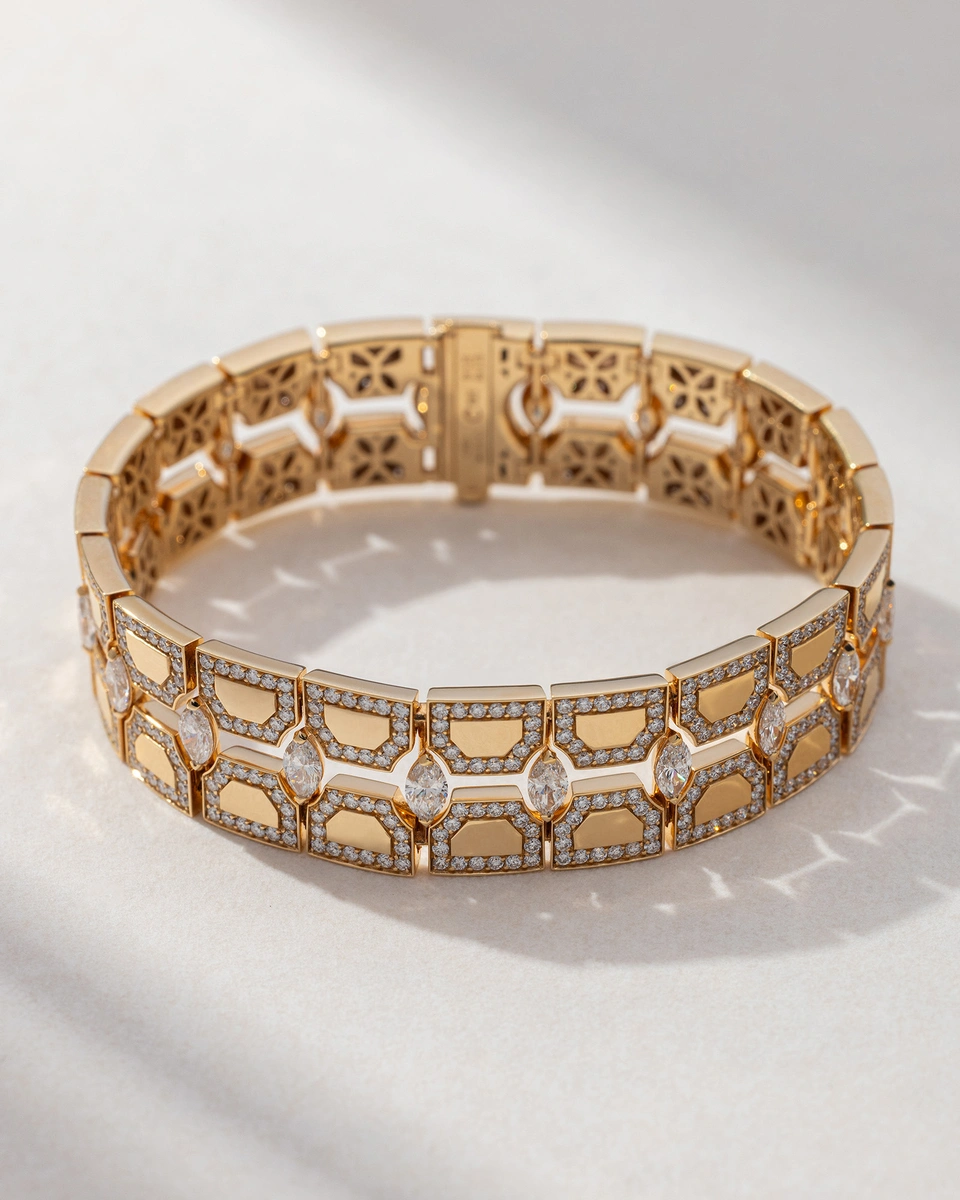 Bracelet in 18K Rose Gold with Brilliant and Navette Cut Diamonds
