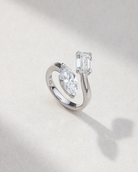 Ring in 18K White Gold with Marquise and Emerald-Cut Diamonds