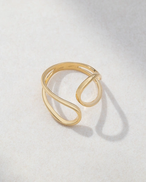 Ring in 18K Yellow Gold with Modern and Minimal Design