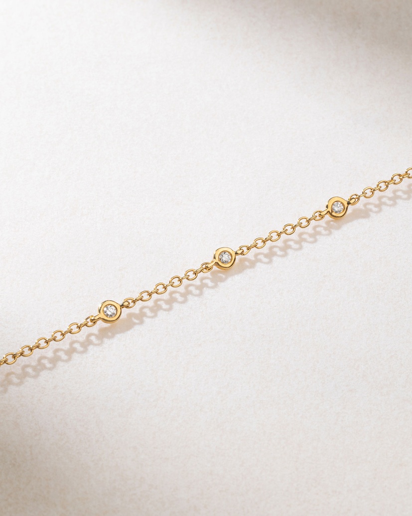 Impressive 18K Yellow Gold Necklace with Diamond Pendant