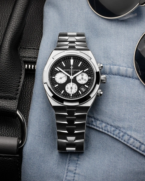 Overseas Chronograph