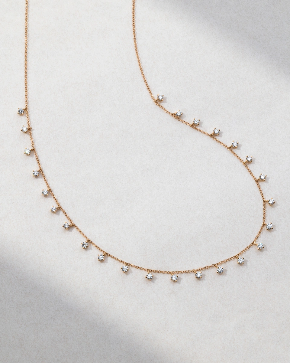 Necklace in 18K Rose Gold with Dangling Brilliant-Cut Diamonds