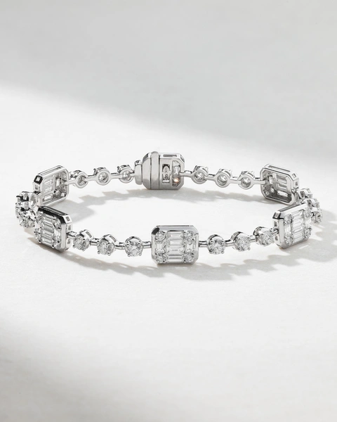 Stunning Baguette and Diamond 18K White Gold Bracelet