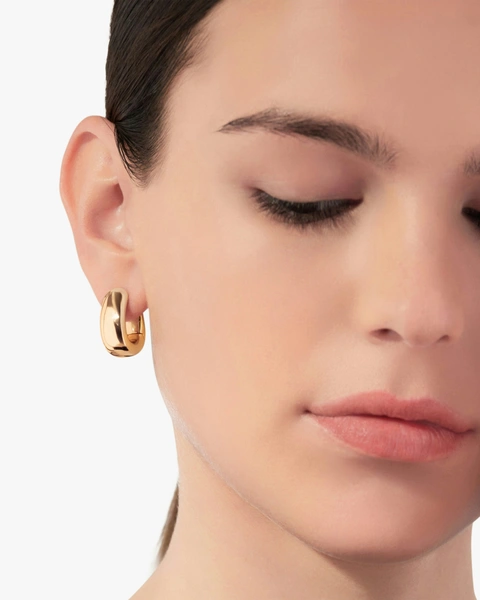 Iconica earrings in 18K Rose gold.