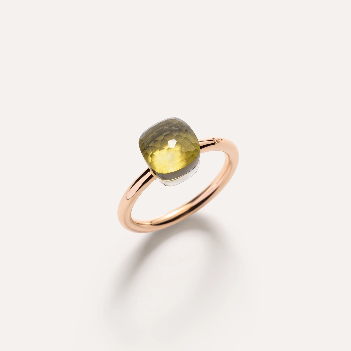 Nudo Petit ring in 18k rose and white gold with lemon quartz