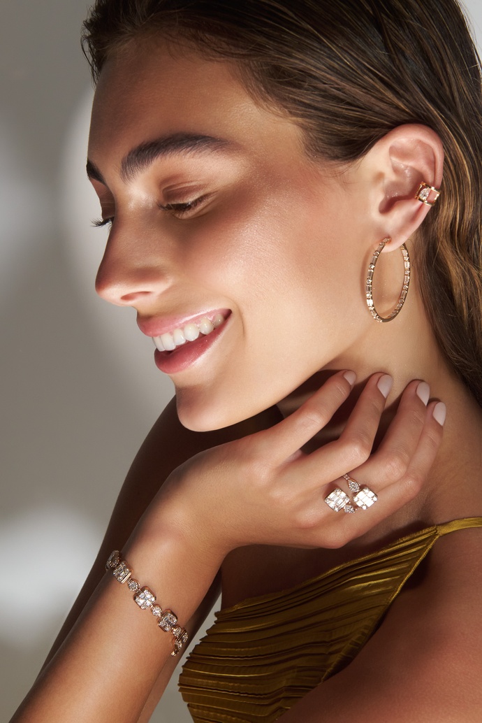 18K Rose Gold Ear Cuff with  Pear Diamond - Image 3