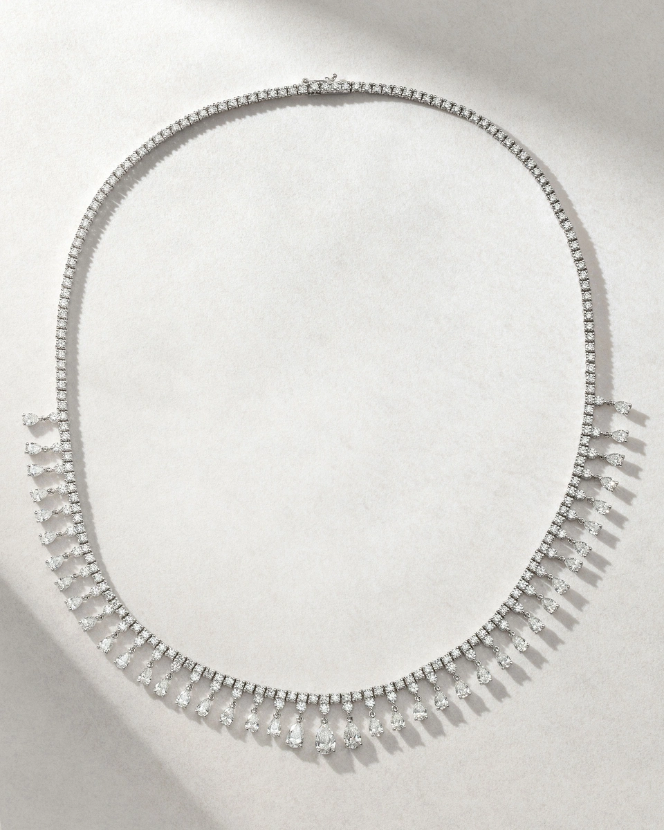 18K White Gold Rear Beauty Necklace with Pear Shaped and Brilliant Diamonds