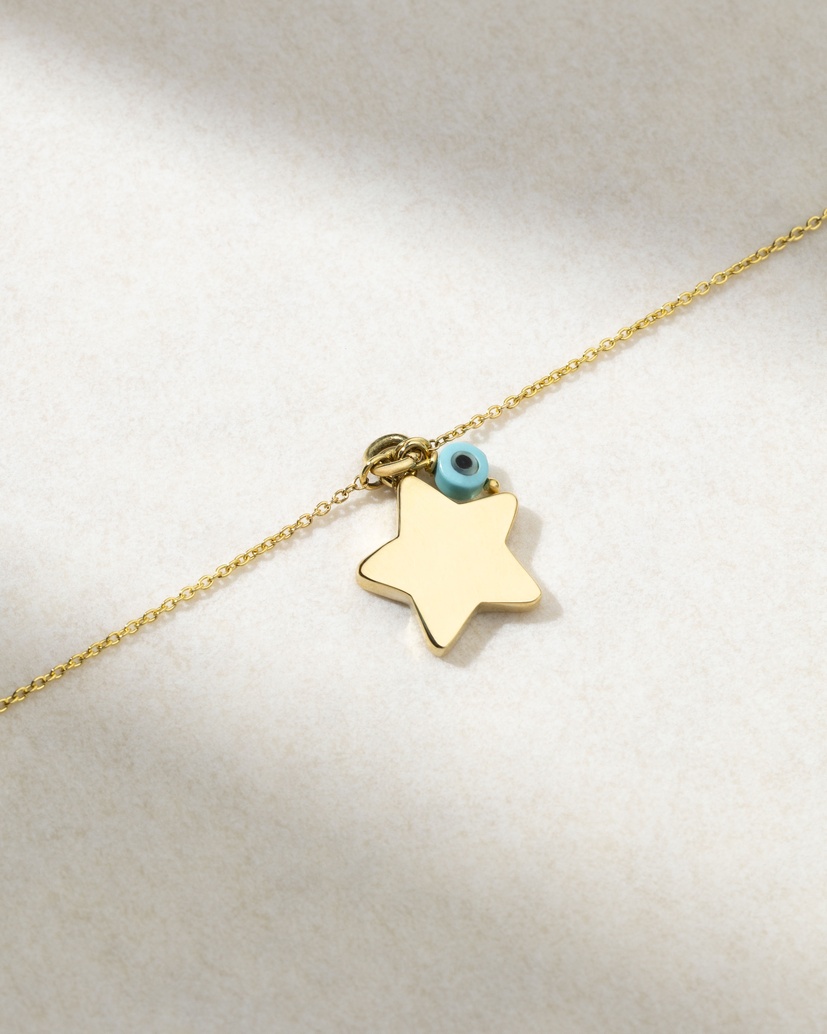 K18 Yellow Gold Star Necklace