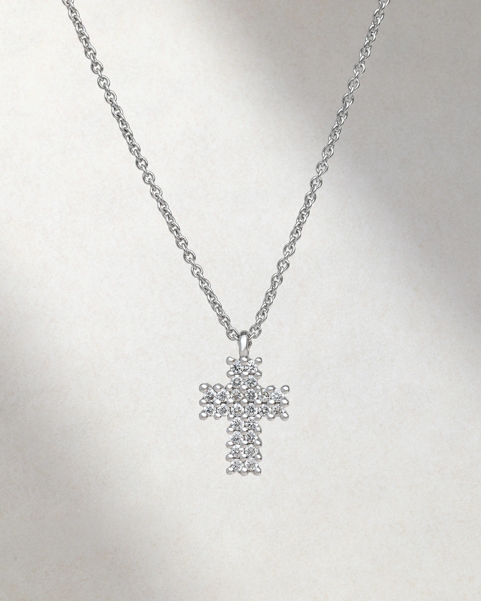Elegant cross with chain in 18K White Gold with Brilliant-cut diamonds