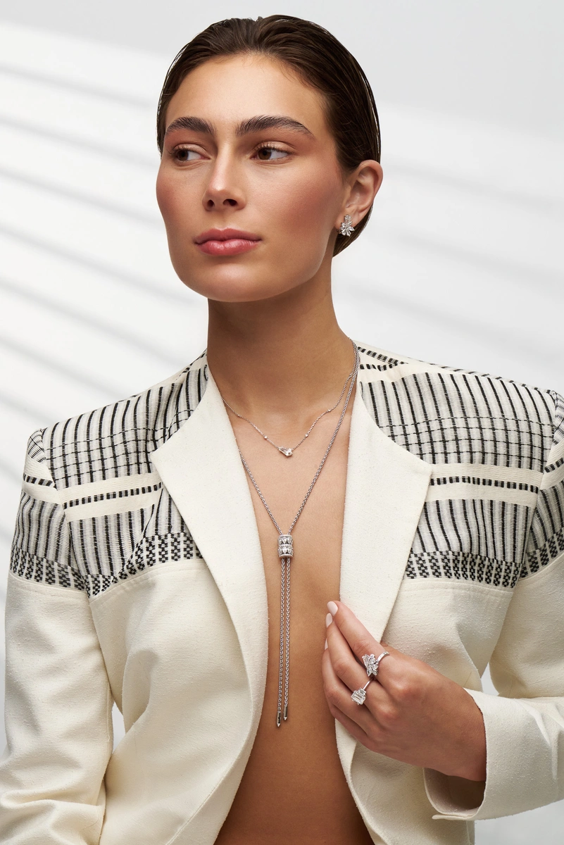 Σκουλαρίκια σε Λευκόχρυσο Κ18 με Fancy cut Διαμάντια