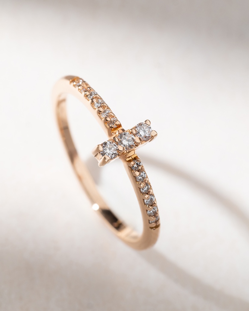 18K Rose Gold Minimal Diamond Ring