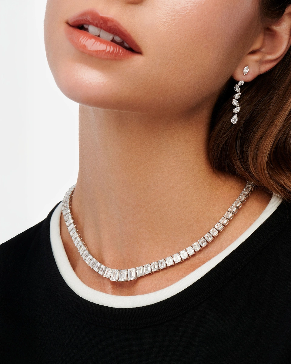 Long Earrings in 18K White Gold with Pear and Navette-Cut Diamonds