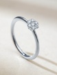 18K White Gold Diamond Flower Ring