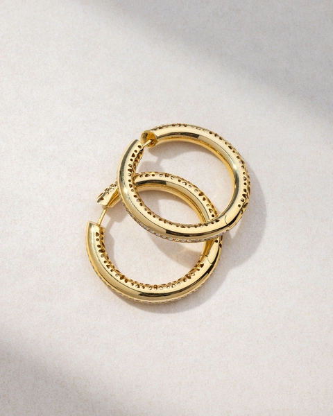 Earrings in 18K Yellow Gold with Brilliant Cut Diamonds