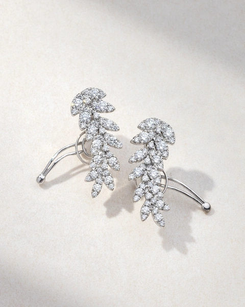 Earrings in 18K White Gold with Diamonds that Hug the Ear