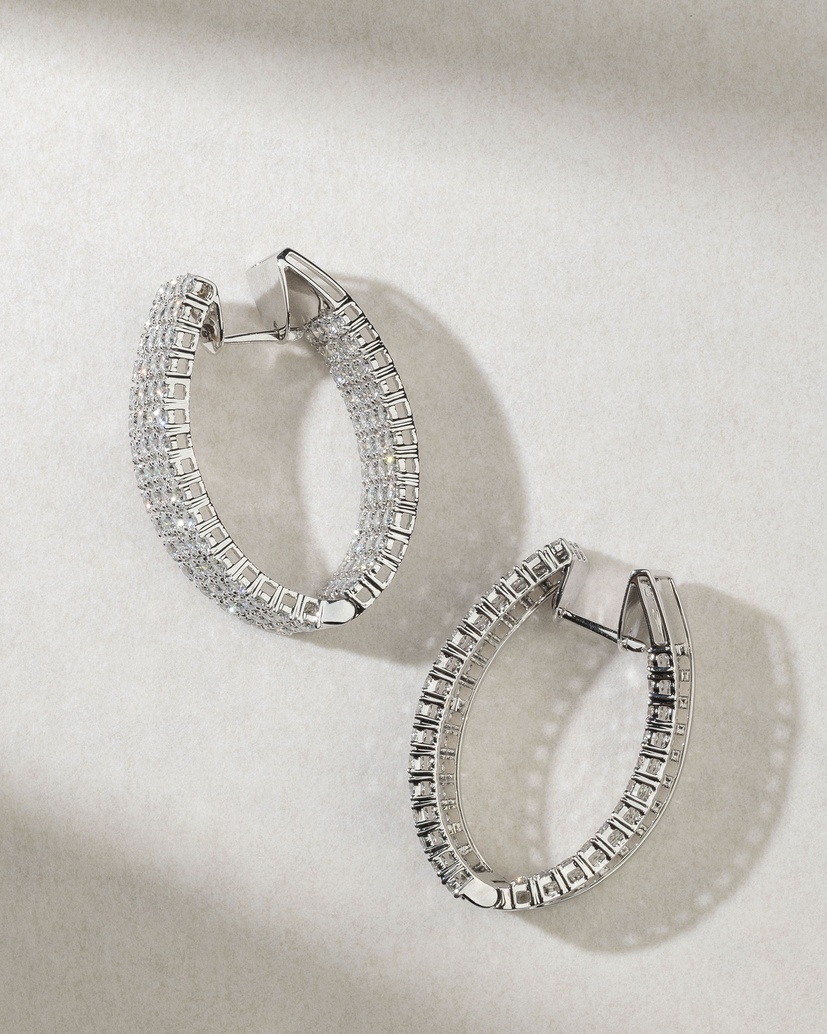 18K White Gold Stunning Hoop Earrings with Diamonds