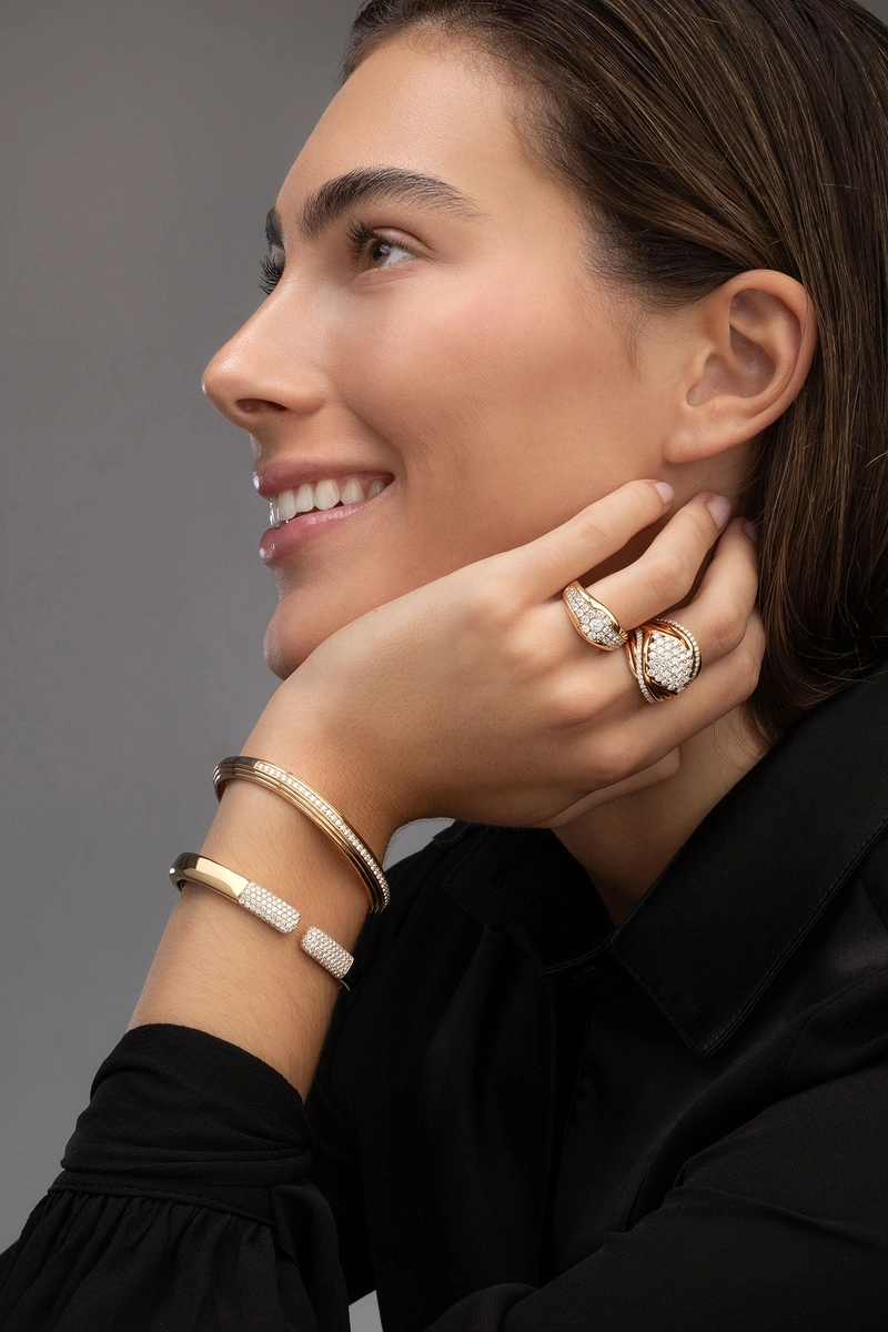 Επιβλητικό Ροζ Χρυσό Δαχτυλίδι Με Μπριγιάν Διαμάντια