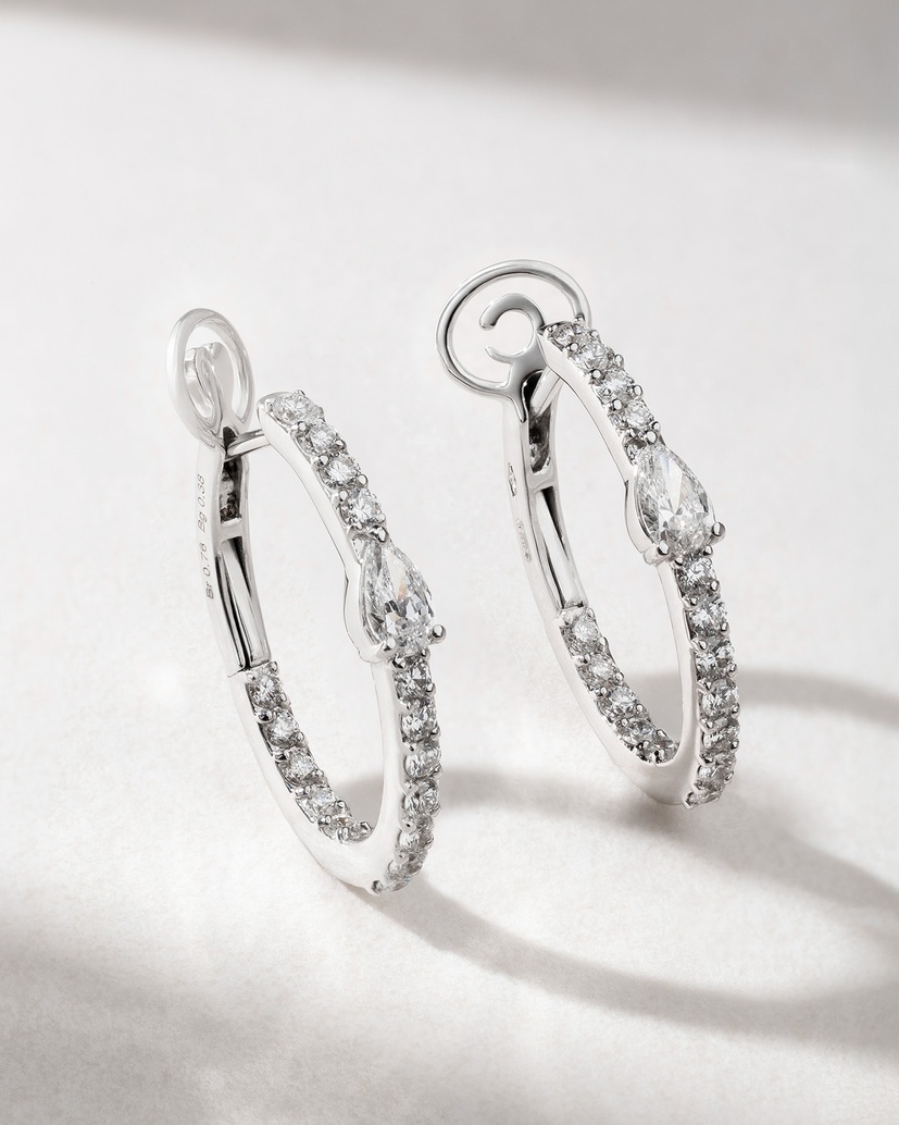 18 Karat White Gold Diamond Oval Earring Hoops