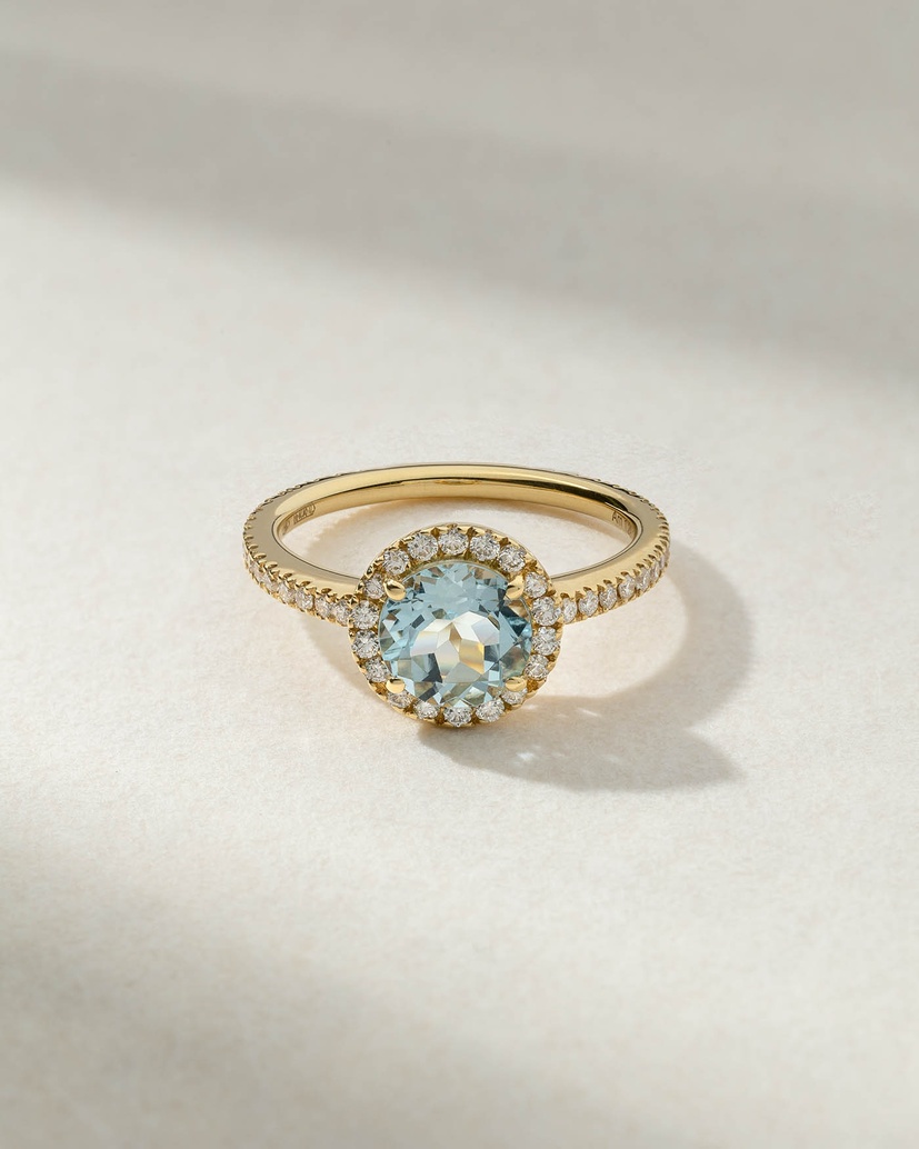 18Κ Yellow Gold Ring with Brilliants and Aquamarine