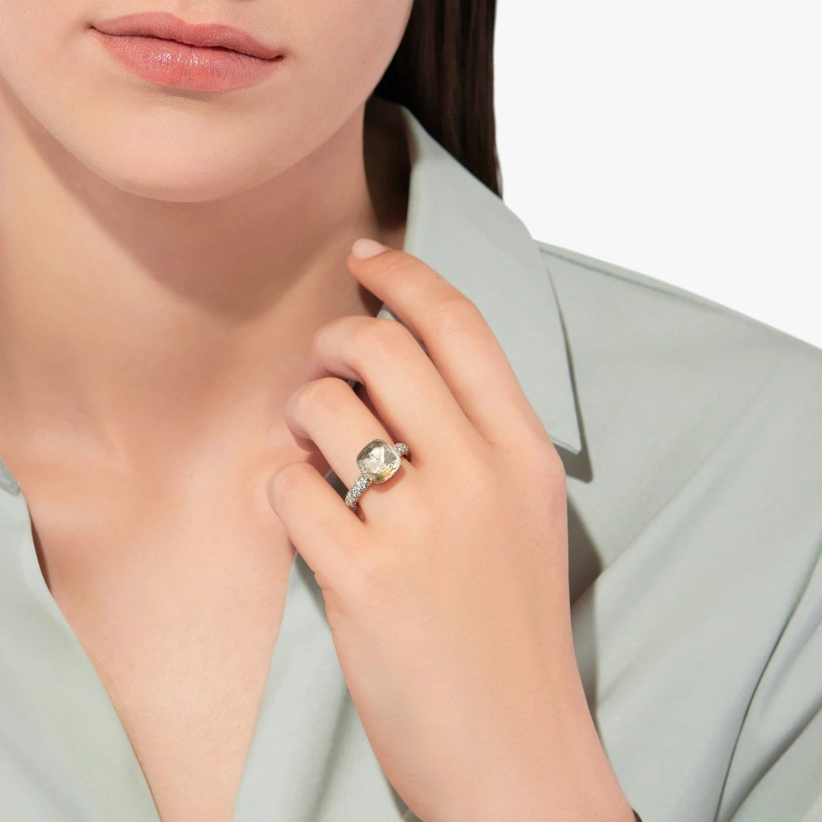 Nudo Classic ring in 18k rose and white gold with white topaz and white diamonds