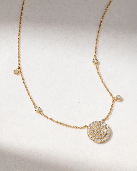 18K Yellow Gold Pendant Necklace with Diamonds