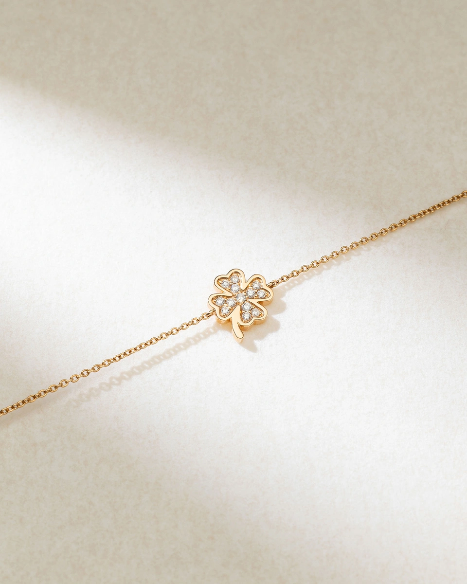 18K Rose Gold Bracelet with Diamond Four Leaf Clover