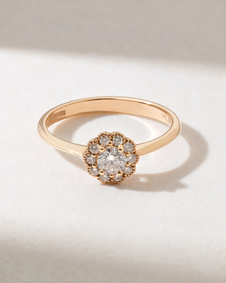Vintage 18K Rose Gold Ring with Diamonds