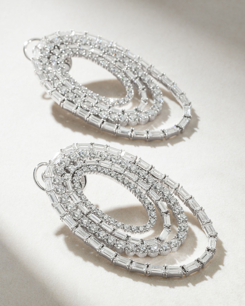18K White Gold Oval Earrings with Brilliant, Asscher and Baguette Diamonds - Image 3