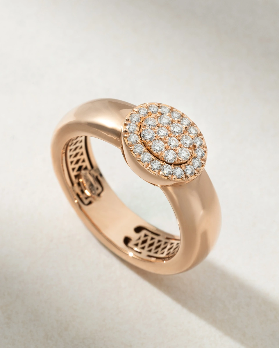 Δαχτυλίδι Ροζ Χρυσό Κ18 με Διαμαντένιο Οβάλ Σχέδιο