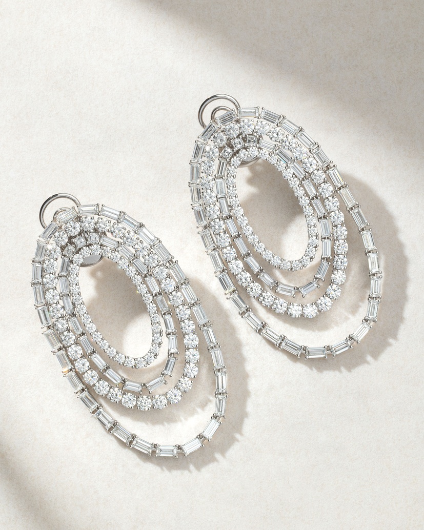 18K White Gold Oval Earrings with Brilliant, Asscher and Baguette Diamonds - Image 1
