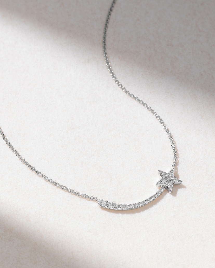 18K White Gold Necklace with Diamond Star - Image 1