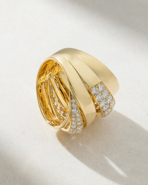 Μεγάλο Δαχτυλίδι Κίτρινο Χρυσό Κ18 με Διαμάντια