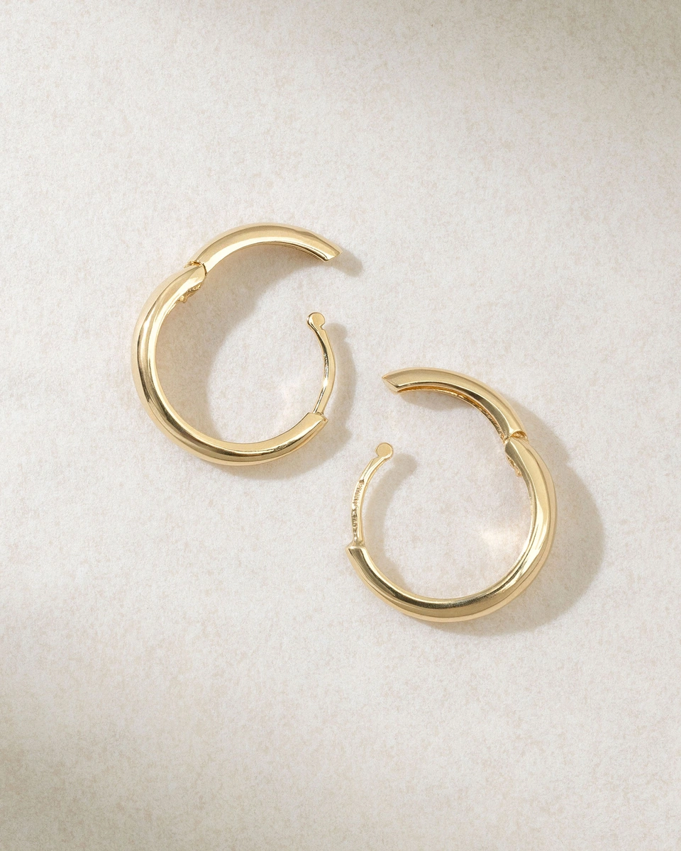 Yellow Gold Hoop Earrings K18