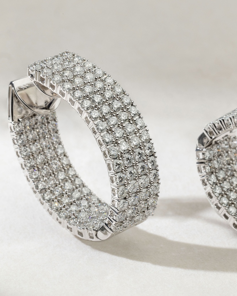 18K White Gold Stunning Hoop Earrings with Diamonds