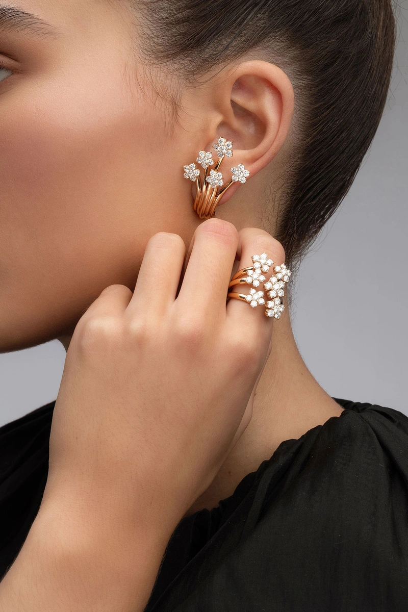 Δαχτυλίδι σε Ροζ Χρυσό Κ18 με Μαργαρίτες από Μπριγιάν